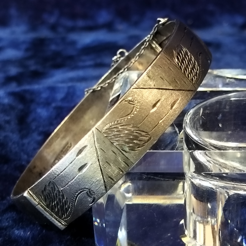 VINTAGE STERLING ETCHED SWAN BRACELET